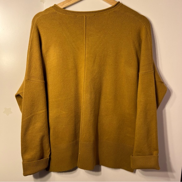 Beige Monochrome Fine Wool Sweater Cozy Warm for any occasion V-neck Long Sleeve - Picture 7 of 14